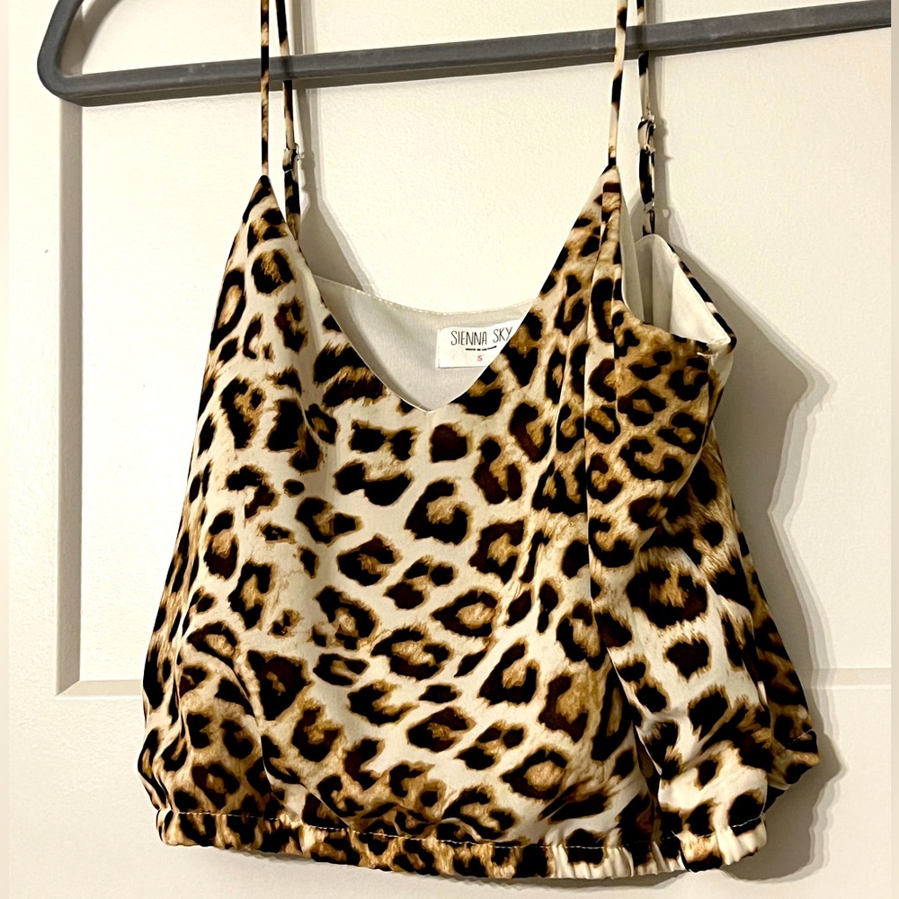 Sienna Sky Cheetah cropped tank top